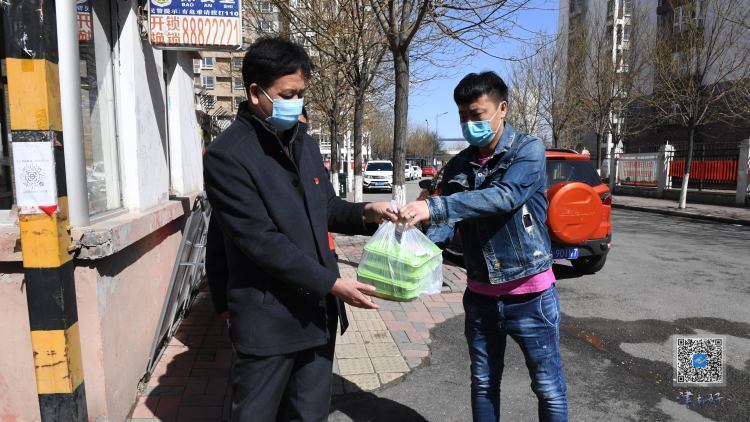 天津津南区:你值守 我送饭 疫情面前写满爱