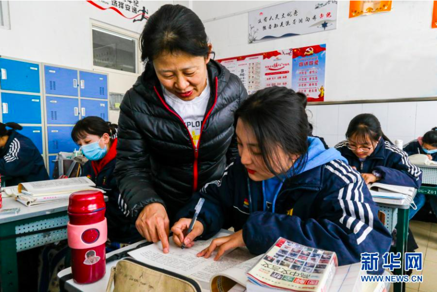 西藏班里,一对藏族母女的读书"接力"